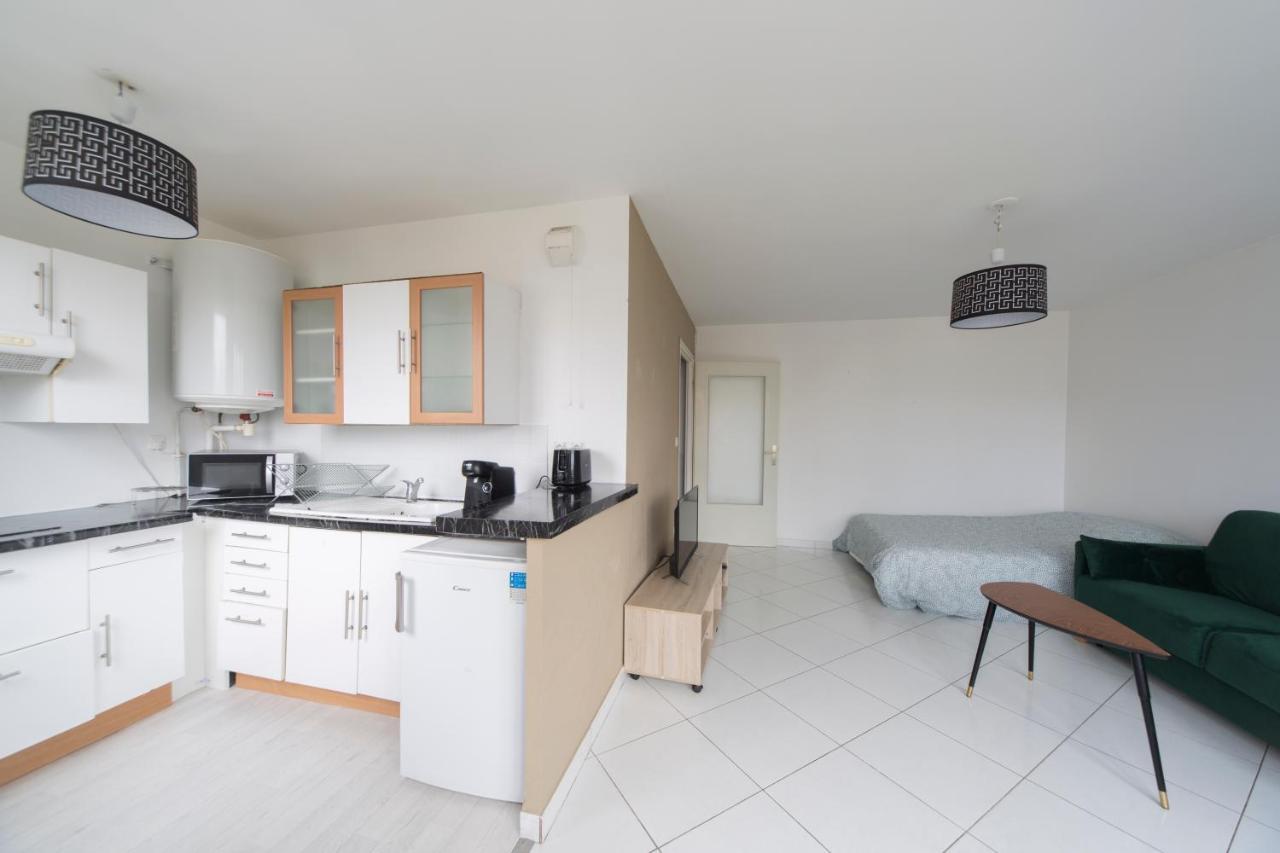 Studio - Cocooning - 2 Min Gare Apartment Bussy-Saint-Georges Exterior photo